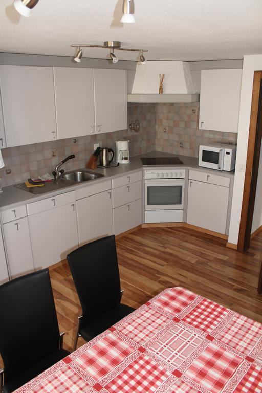 Ferienwohnung Silberdistel, Saastalstrasse 178 Δωμάτιο φωτογραφία
